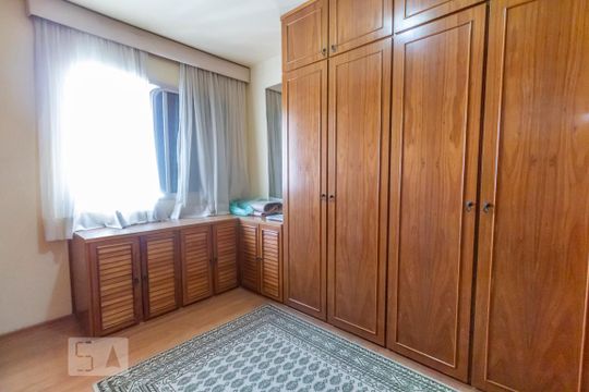 Compra de apartamento em Perdizes: 3 quartos, 1 suíte, churrasqueira. — Suíte 1