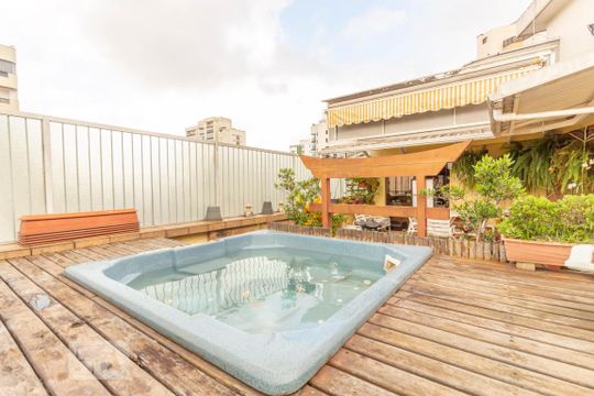 Compra de apartamento em Perdizes: 3 quartos, 1 suíte, churrasqueira. — Piscina