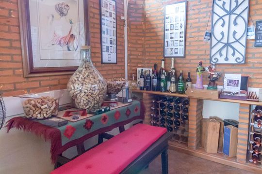 Compra de apartamento em Perdizes: 3 quartos, 1 suíte, churrasqueira. — Adega