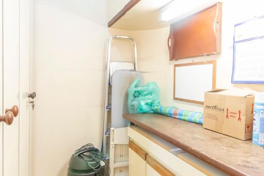 Compra de apartamento em Perdizes: 3 quartos, 1 suíte, churrasqueira. — Quarto de Serviço