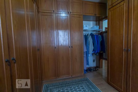 Compra de apartamento em Perdizes: 3 quartos, 1 suíte, churrasqueira. — Suíte 1
