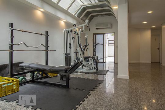 Compra de apartamento mobiliado com 4 quartos, 3 suítes e instalações de churrasqueira e academia. — foto 79