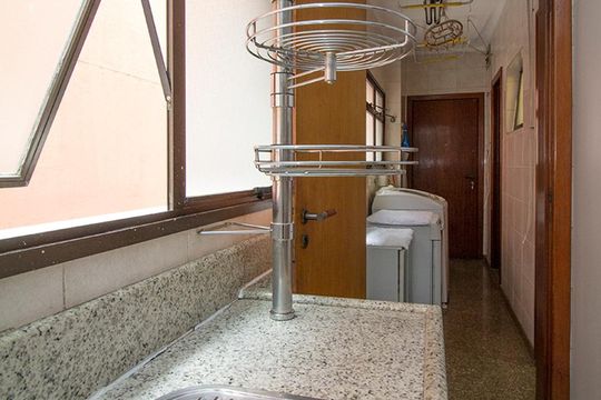 Compra de apartamento mobiliado com 4 quartos, 3 suítes e instalações de churrasqueira e academia. — foto 62