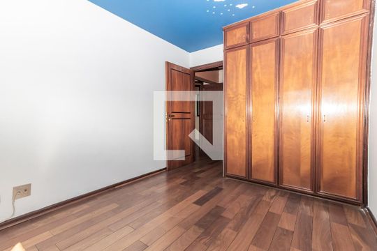 Venda de apartamento no Alto da Lapa, 3 quartos, quintal e churrasqueira no condomínio. — Quarto 2