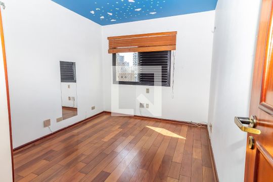 Venda de apartamento no Alto da Lapa, 3 quartos, quintal e churrasqueira no condomínio. — Quarto 2