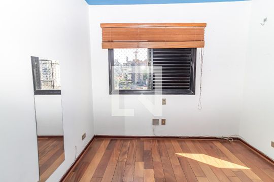 Venda de apartamento no Alto da Lapa, 3 quartos, quintal e churrasqueira no condomínio. — Quarto 2