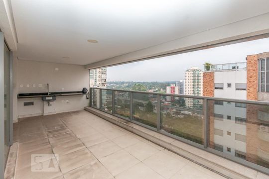 Comprar apartamento em Campo Belo com 3 quartos, varanda gourmet e academia no condomínio. — Varanda