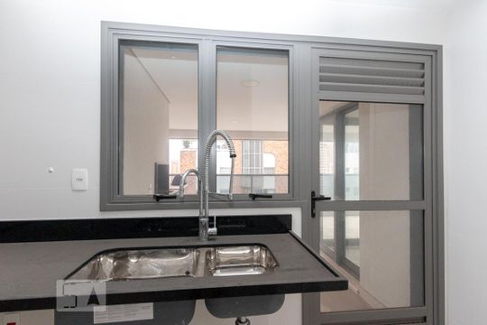 Comprar apartamento em Campo Belo com 3 quartos, varanda gourmet e academia no condomínio. — Cozinha
