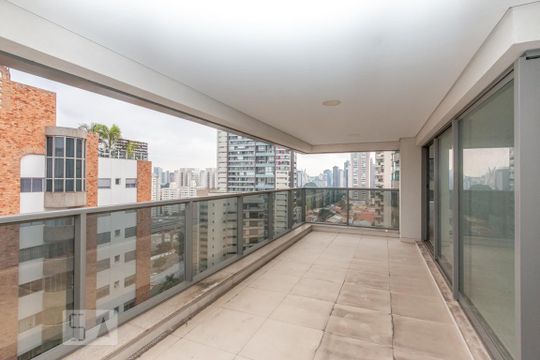Comprar apartamento em Campo Belo com 3 quartos, varanda gourmet e academia no condomínio. — Varanda