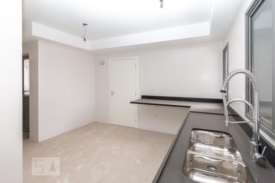 Comprar apartamento em Campo Belo com 3 quartos, varanda gourmet e academia no condomínio. — Cozinha