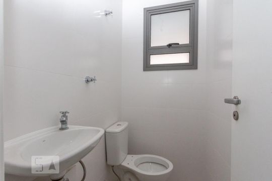 Comprar apartamento em Campo Belo com 3 quartos, varanda gourmet e academia no condomínio. — Banheiro de Serviço