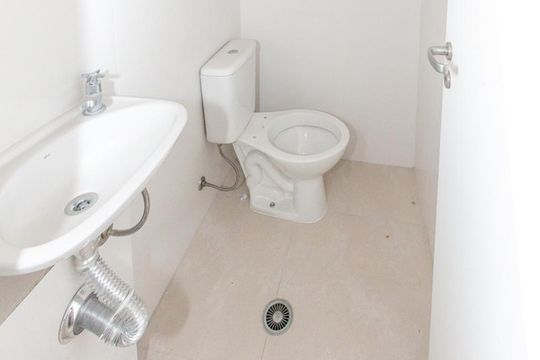 Comprar apartamento em Campo Belo com 3 quartos, varanda gourmet e academia no condomínio. — Banheiro de Serviço