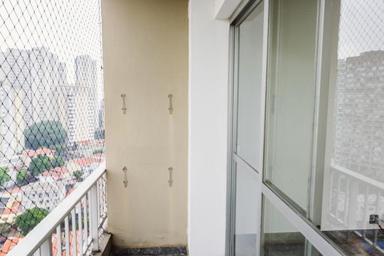 Venda de apartamento com 4 quartos, varanda e varanda gourmet. Ótima opção para comprar. — Sala 2 Varanda