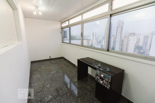 Venda de apartamento com 4 quartos, varanda e varanda gourmet. Ótima opção para comprar. — Quarto 4