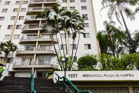 Venda de apartamento com 4 quartos, varanda e varanda gourmet. Ótima opção para comprar. — Fachada