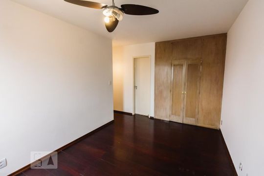 Venda de apartamento com 4 quartos, varanda e varanda gourmet. Ótima opção para comprar. — Suíte 1