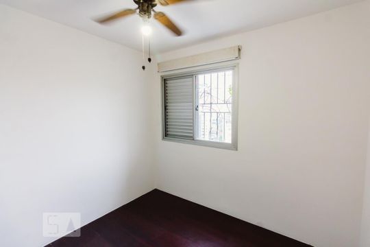 Venda de apartamento com 4 quartos, varanda e varanda gourmet. Ótima opção para comprar. — Quarto 2