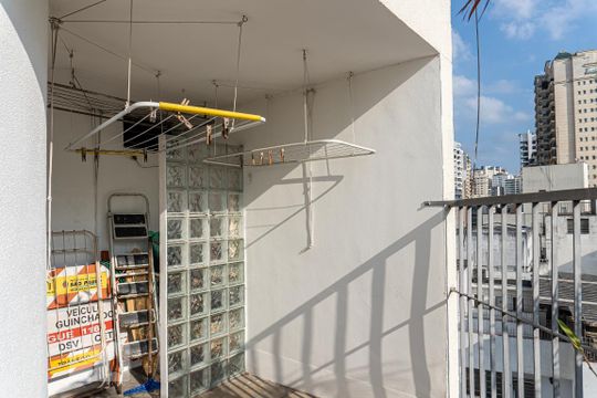 Venda de apartamento com 4 quartos, varanda gourmet, piscina e churrasqueira. — Terraço