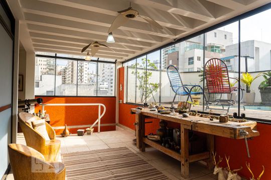 Venda de apartamento com 4 quartos, varanda gourmet, piscina e churrasqueira. — Sala 2