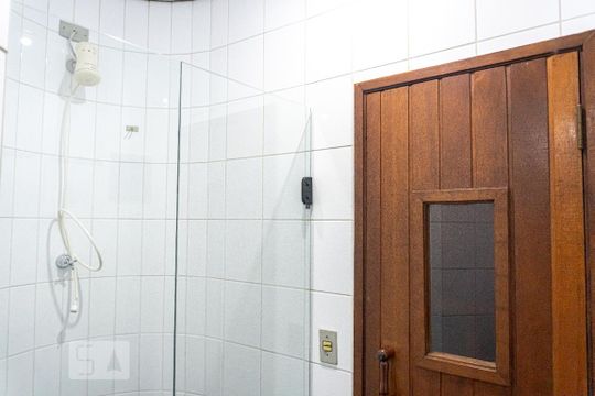 Venda de apartamento com 4 quartos, varanda gourmet, piscina e churrasqueira. — Área Comum - Sauna