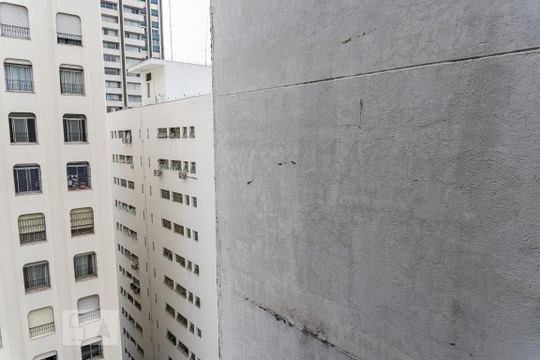 Venda de apartamento com 4 quartos, varanda gourmet, piscina e churrasqueira. — Vista da Suíte 1