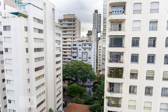 Venda de apartamento com 4 quartos, varanda gourmet, piscina e churrasqueira. — Vista do Quarto 1
