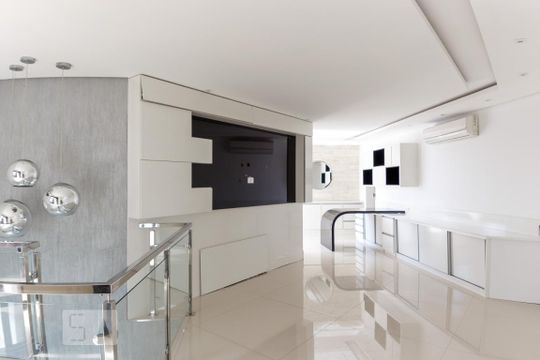 Venda de apartamento na Vila da Saúde com varanda e piscina no condomínio. — foto 1