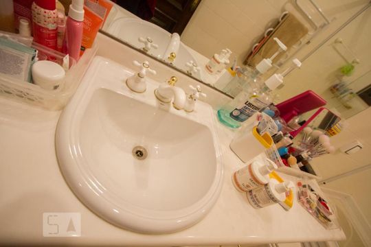 Casa no Brooklin com 2 quartos e piscina no condomínio. Oportunidades para comprar. — Detalhe Banheiro Suíte 2