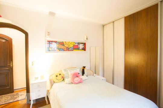 Casa no Brooklin com 2 quartos e piscina no condomínio. Oportunidades para comprar. — Suíte 2