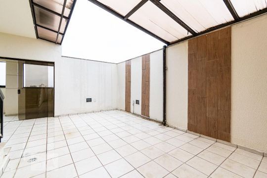 Apartamento para comprar com 3 quartos, piscina e jardim. Venda disponível. Aproveite essa oportunidade! — Área Gourmet