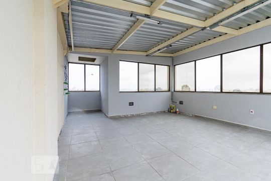 Apartamento para comprar com 3 quartos, piscina e jardim. Venda disponível. Aproveite essa oportunidade! — Cobertura