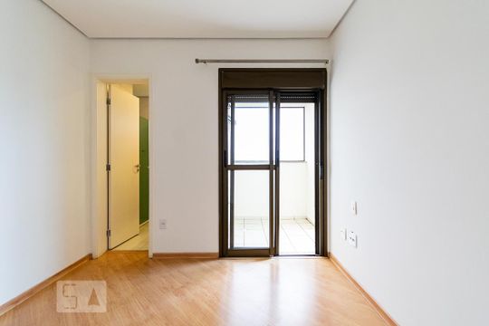 Apartamento para comprar com 3 quartos, piscina e jardim. Venda disponível. Aproveite essa oportunidade! — Suíte 3