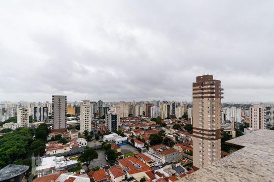 Apartamento para comprar com 3 quartos, piscina e jardim. Venda disponível. Aproveite essa oportunidade! — Vista da Suíte 1