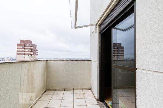 Apartamento para comprar com 3 quartos, piscina e jardim. Venda disponível. Aproveite essa oportunidade! — Varanda da Suíte