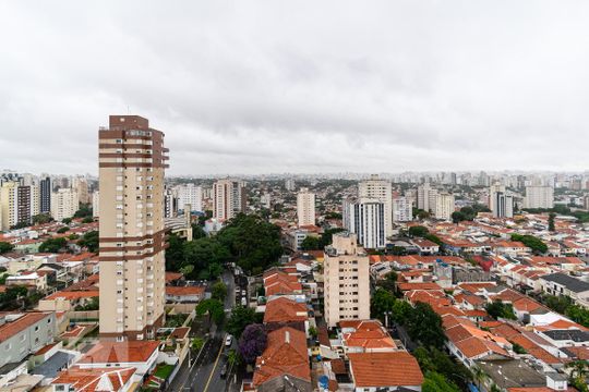 Apartamento para comprar com 3 quartos, piscina e jardim. Venda disponível. Aproveite essa oportunidade! — Vista da Suíte 1