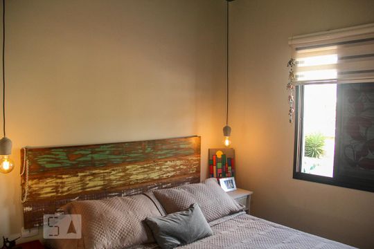 Vende-se casa com 3 suítes em Indianópolis. Aproveite varanda. Ótima compra. — Suíte 1