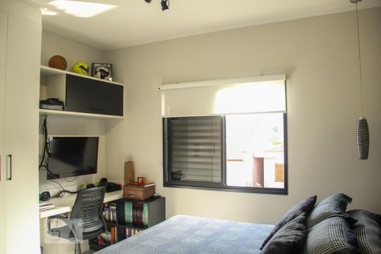Vende-se casa com 3 suítes em Indianópolis. Aproveite varanda. Ótima compra. — Suíte 2
