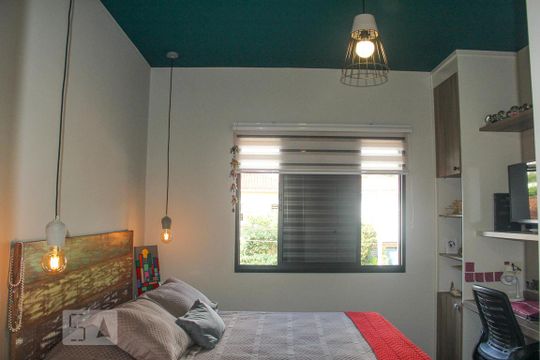 Vende-se casa com 3 suítes em Indianópolis. Aproveite varanda. Ótima compra. — Suíte 1