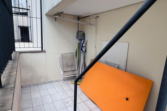 Venda de apartamento com 3 quartos, 1 suíte, churrasqueira e academia no condomínio. — Área de Serviço Piscina