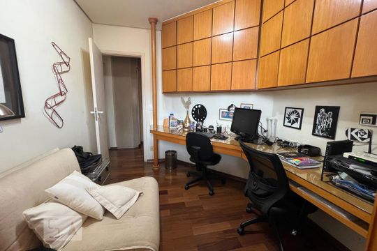 Venda de apartamento com 3 quartos, 1 suíte, churrasqueira e academia no condomínio. — Quarto 1