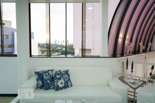 Apartamento à venda em Perdizes, com 3 quartos e piscina no condomínio. Animais de estimação permitidos. — Área Externa