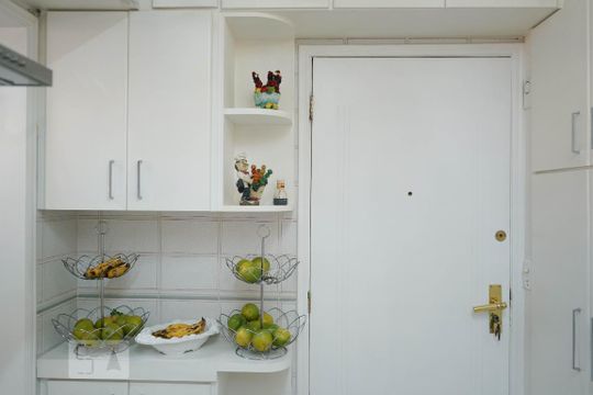 Apartamento à venda em Perdizes, com 3 quartos e piscina no condomínio. Animais de estimação permitidos. — Cozinha