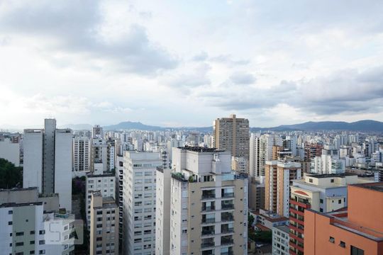 Apartamento à venda em Perdizes, com 3 quartos e piscina no condomínio. Animais de estimação permitidos. — Vista da Suíte
