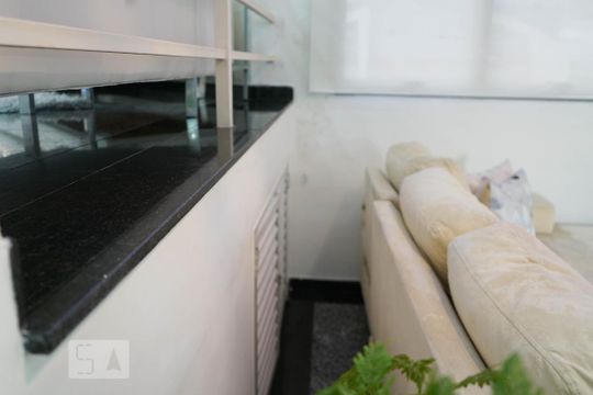 Apartamento à venda em Perdizes, com 3 quartos e piscina no condomínio. Animais de estimação permitidos. — Área Externa