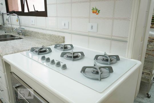 Apartamento à venda em Perdizes, com 3 quartos e piscina no condomínio. Animais de estimação permitidos. — Cozinha