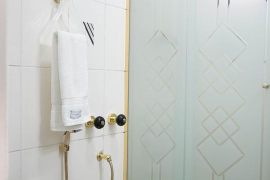Apartamento à venda em Perdizes, com 3 quartos e piscina no condomínio. Animais de estimação permitidos. — Banheiro