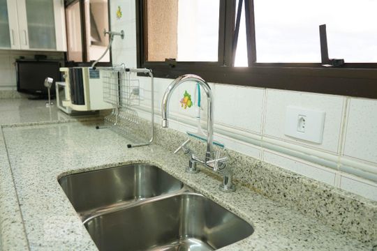 Apartamento à venda em Perdizes, com 3 quartos e piscina no condomínio. Animais de estimação permitidos. — Cozinha