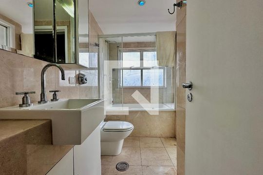 Apartamento para comprar em Campo Belo com varanda, piscina e quatro quartos. — Banheiro Suíte 2 Cobertura