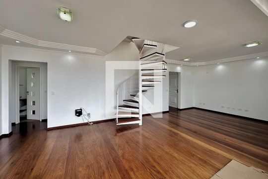 Apartamento para comprar em Campo Belo com varanda, piscina e quatro quartos. — Sala