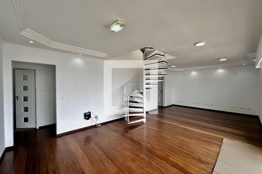 Apartamento para comprar em Campo Belo com varanda, piscina e quatro quartos. — Sala